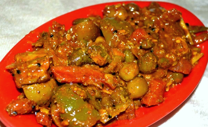 Achar (mixed, spiced pickles)